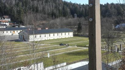 Bild: Gabi Schönberger
Blick auf die ehemalige Wäscherei des Konzentrationslagers Flossenbürg. Am Sonntag gedenken unter anderem Joachim Herrmann und Heinrich Bedford-Strom der Befreiung des KZ durch die US-Armee.