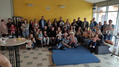 Bild: Markt Wernberg-Köblitz/exb
Zur "Babyparty" wurden die Familien mit neugeborenen Babys aus dem Markt Wernberg-Köblitz eingeladen.