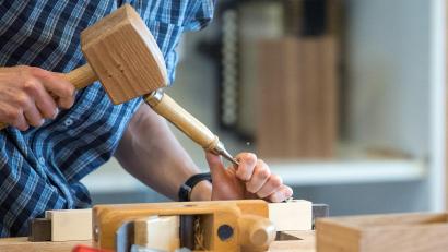 Symbolbild: Sebastian Gollnow
Im bayerischen Handwerk ist die Zahl der Betriebe um gut 6000 auf 210.600 gewachsen.