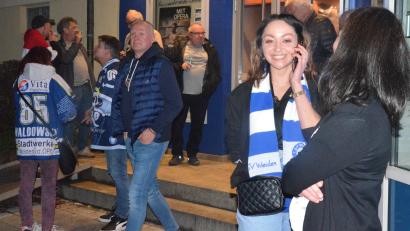 Bild: Kunz
In den Drittelpausen herrschte noch Zuversicht bei den Blue-Devils-Anhängern.