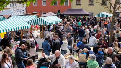 Bild: le
Bestens besucht war der Flosser Maimarkt.