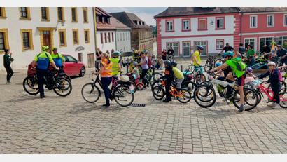 Bild: Kerstin Paul/exb
Auf einer fünf Kilometer langen Strecke machten die Teilnehmenden der "Kidical Mass" am Sonntag auf ihre Forderungen aufmerksam.