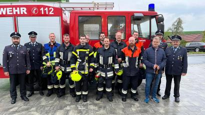 Bild: gra
Die Aktiven der Feuerwehr Bernstein werden für ihre Leistungen mit Abzeichen belohnt.