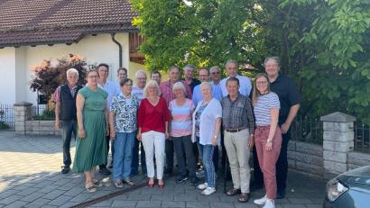 Bild: hcz
Die Führung des neuen SPD- Ortsvereins Weiden- Ost/ Hammerweg. Horst Fuchs hintere Reihe, Zweiter von rechts.