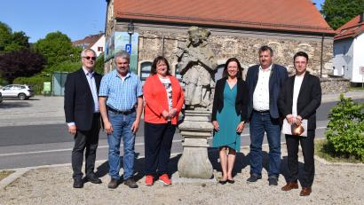 Bild: Stadt Schönsee/exb
Karl Bley, Josef Fleißer, Marianne Schieder, Karin Frankerl, Reinhard Kreuzer, Peter Wein (von links).
