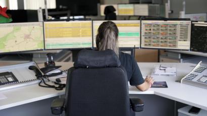 Archivbild: scm
Die Disponenten der Integrierten Leitstellen aus Amberg und Weiden werden in Zukunft zusammen in einer Leitstelle sitzen.