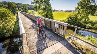 Bild: Thomas Kujat/exb
Elf neue Infotafeln stehen auf dem Bayerisch-Böhmischen Freundschaftsweg.