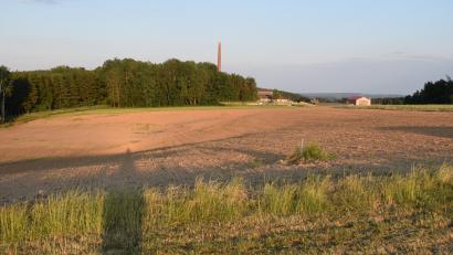 Bild: bnr
Der Vorentwurf des vorhabenbezogenen Bebauungsplans "Freiflächen-Photovoltaikanlage Hartenricht" wurde vom Gemeinderat gebilligt und der Änderung des Flächennutzungsplans zugestimmt.