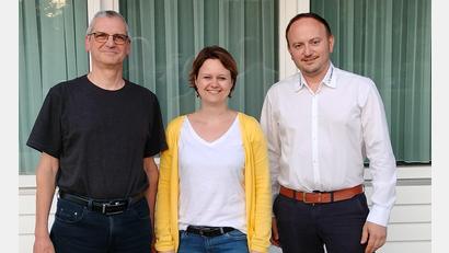 Bild: P. Dengler/exb
Dieter Kotzbauer (Schriftführer), Kerstin Duschl (stellvertretende Abteilungsleiterin) und Markus Pasurka (Abteilungsleiter, von links) führen die Tischtennissparte des FC Schwarzenfeld.