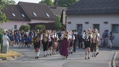 Bild: fz
Mit einem großen Festzug feiern die Bechtsriether 140 Jahre Feuerwehr.