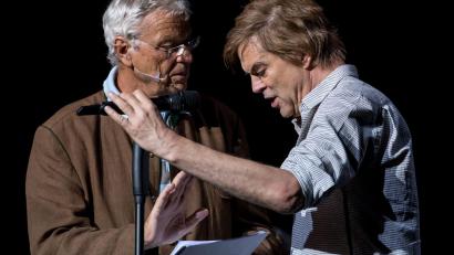 Bild: Sven Hoppe/dpa
„Tote Hosen“-Sänger Campino (r.) und Kabarettist und Schauspieler Gerhard Polt im Juli 2017 in München.