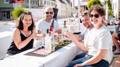 Bild: Lang/exb
Gute Stimmung herrschte beim Jubiläumsfest der Clubfreunde Rot-Schwarz Wernberg.
