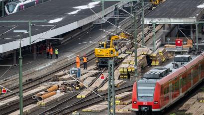 Bild: Cindy Riechau/dpa
Das Netz der Bahn gilt als sanierungsbedürftig.