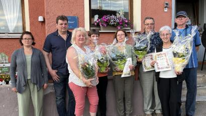 Bild: Steinsdorfer/exb
In der Jahreshauptversammlung des Gartenbau-und Ortsverschönerungsvereins Kröblitz wurden verdiente Mitglieder ausgezeichnet.