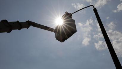 Symbolbild: Jan Woitas/dpa-Zentralbild/dpa
In Waldsassen wird die Straßenbeleuchtung komplett auf LED-Technik umgestellt.