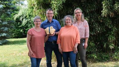 Bild: Klinikum/Dietl/exb
Lydia Moosburger, (von links) Markus Ortner, Manuela Kölbl und Christine Heimburger setzen sich für das Kinderpalliativteam ein.