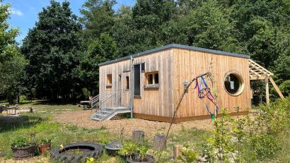 Bild: e
Stadtnah und doch im Wald gelegen: Der Schnaittenbacher Waldkindergarten wird eröffnet.