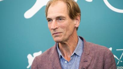Bild: Arthur Mola/Invision/AP/dpa
Julian Sands auf dem Filmfestival von Venedig. Der Schauspieler wurde tot in Kalifornien gefunden.