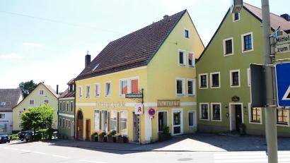 Bild: bl
Die Tage der Sindersberger'schen Apotheke in Nabburg sind gezählt. Am 28. August schließt sie für immer und hinterlässt damit eine neue Lücke in der Geschäftswelt der Georgenstraße.