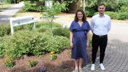 Bild: Felix Haas/exb
Felix Sasse übernimmt während der Elternzeit von Jana Schönthier die Geschäftsführung der Asklepios Orthopädischen Klinik Lindenlohe.