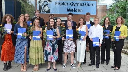 Bild: Kunz
Die Einser-Abiturienten am Kepler-Gymnasium Weiden.