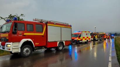 Bild: Feuerwehr Vilseck
Neben BRK und Polizei waren auch die Feuerwehren aus Vilseck und Schlicht im Einsatz.
