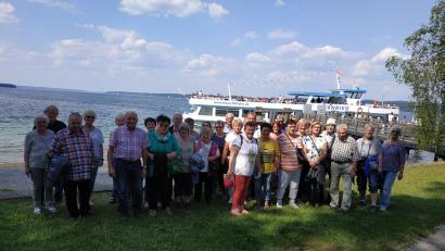 Bild: ak
Ein Ausflug führte Mitglieder des VdK-Ortsverbandes sowie des Obst- und Gartenbauvereins auch an den Starnberger See.