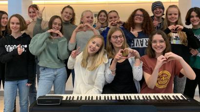 Bild: exb/Eva-Maria Leeb
Basilikakonzert mit der Mädchenkantorei Regensburg