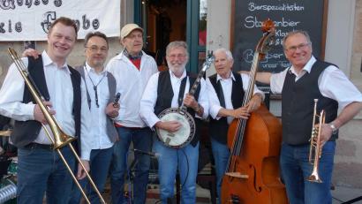 Archivbild: Förderverein Maffeispiele/exb
Der Museumstag am 9. Juli startet um 10 Uhr mit einem Jazz-Frühschoppen bei freiem Eintritt. Wie im Vorjahr sorgt wieder Gonzos Dixie Combo für gute Stimmung.