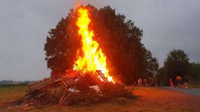 Bild: tok
Das Petersfeuer lodert.