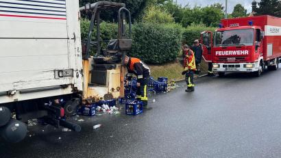 Bild: Feuerwehr Kemnath
Die Feuerwehr Kemnath säuberte die Straße.