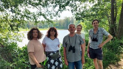 Bild: Bund Naturschutz/exb
Peter Zahn (Mitte) und Horst Schwemmer zeigten Interessierten die Kammerweiher und erzählten auch von den Problemen im Naturschutzgebiet Pegnitzaue.