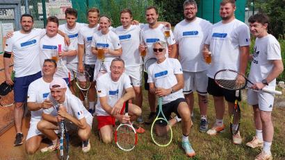 Bild: kro
Die deutsch-französische Freundschaft stand beim Turnier zwischen Tennissportlerinnen und -sportlern aus Waldsassen und aus Marcoussis im Vordergrund.