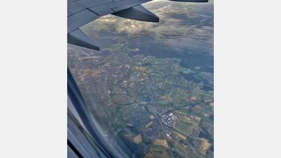Bild: Karin Preißl
Amberg vom Fenster einer Boeing 737 aus gesehen.