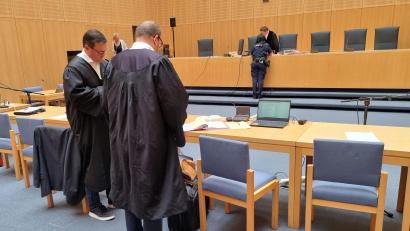 Archivbild: scm
Die beiden Verteidiger Marc Steinsdörfer (links) und Dominic Kriegel beraten sich in der Pause.