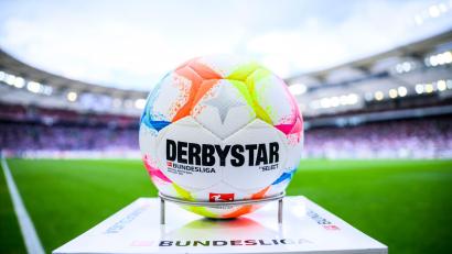 Bild: Tom Weller/dpa
Mit der Partie Werder Bremen gegen den FC Bayern München startet am 18. August die Bundesliga-Saison 2023/24.