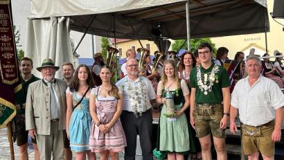 Bild: Ruhland/exb
Die Stadtschützen Pfreimd proklamierten ihre neuen Würdenträger.