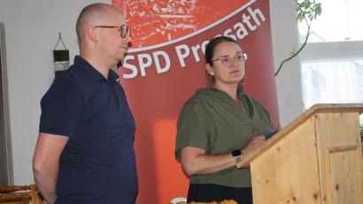 Bild: bjp
Auf ein aktives Jahr blickt das Führungsduo der Pressather SPD aus Radim Völkl und Silke Tanner zurück. Ein Hauptthema bei der Mitgliederversammlung war auch die Verrohung der politischen Diskussionskultur, der es zu wehren gelte.
