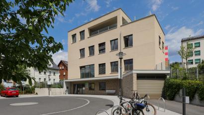 Bild: Wolfgang Steinbacher
Die medizinischen Einrichtungen des Bezirks Oberpfalz sind in Amberg an der Marienstraße direkt an das Klinikum St. Marien angegliedert.