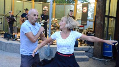 Bild: Kunz
Wohl dem, der einen Tanzkurs absolviert hat. Beim "Back Beat"-Konzert ging's heiß her.