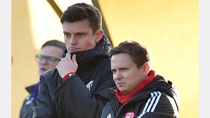 Archivbild: A. Schwarzmeier
Die Trainer Benjamin Urban (links) und Klaus Moucha tüfteln an der richtigen Taktik für den SC Luhe-Wildenau zum Saisonauftakt in der Landesliga Mitte.