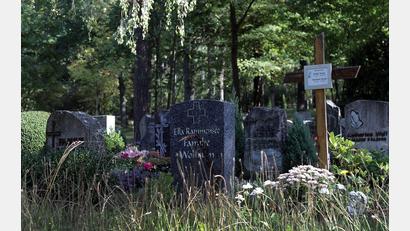 Archivbild: Wolfgang Steinbacher
Der Waldfriedhof in Raigering muss vorübergehend tagsüber geschlossen werden.