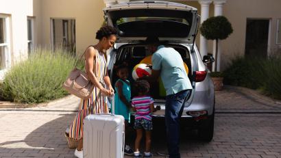 Bild: Wavebreak Media/dpa
Damit Sie bei der Fahrt in den Urlaub vollkommen unbesorgt sein können: Bereiten Sie Ihr Zuhause gut auf Ihre Abwesenheit vor.