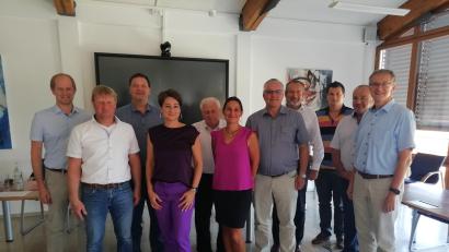 Bild: Thomas Prey/exb
Neuwahlen standen auf der Tagesordnung der VHS Nabburg. Das Bild zeigt (von links) Konrad Kiener, Markus Schiesl, Christian Ziegler, Tanja Ficht, Johann Wilhelm, Martina Grim, Richard Tischler, Frank Zeitler, Martin Schwandner, Josef Deichl und Franz Grabinger.