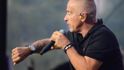 Bild: Kunz
Eros Ramazzotti schaut auf die Uhr. 20.32 Uhr. Ich fang dann mal an.