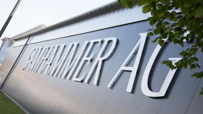 Archivbild: pkar
Die Samhammer AG ist ein international tätiger Full-Service-Dienstleister mit den Geschäftsbereichen Digitaler Helpdesk, Consulting sowie Terminal- und Filialservice-Management.