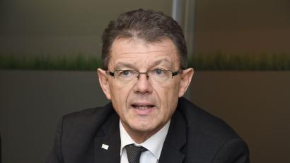 Bild: Petra Hartl
Andreas Reindl, Vorstand der Volksbank-Raiffeisenbank Amberg-Sulzbach, wird am Sonntag, 30. Juli, 60 Jahre alt.