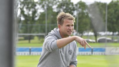 Bild: Hubert Ziegler
Gebenbachs Trainer Kai Hempel fordert von seiner Mannschaft beim TSV Kornburg einen Sieg.