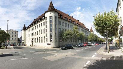 Archivbild: Gabi Schönberger
Seit 2002 gibt es in der Alten Post am Weidener Bahnhof keine dauerhafte Nutzung. Warum nur?