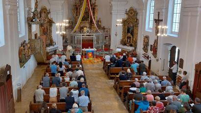 Bild: mfh
Die Abschlussandacht fand in der voll besetzten Annakirche statt.